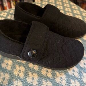 Vionic Black Quilted Slip-On Shoes